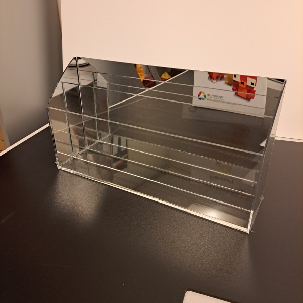 MIRROR BACK BROCHURE HOLDER 3 v2